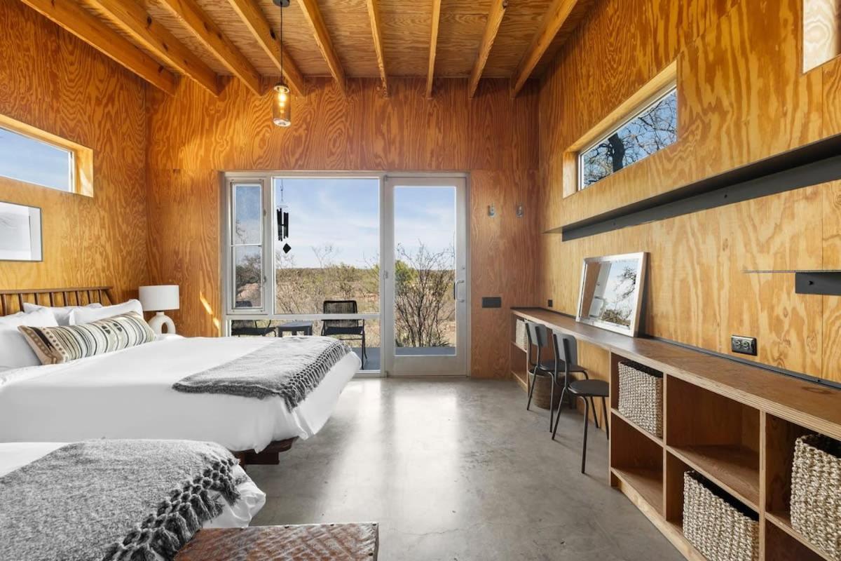 Lazo House - Riverfront With Overlooking Llano River Zewnętrze zdjęcie